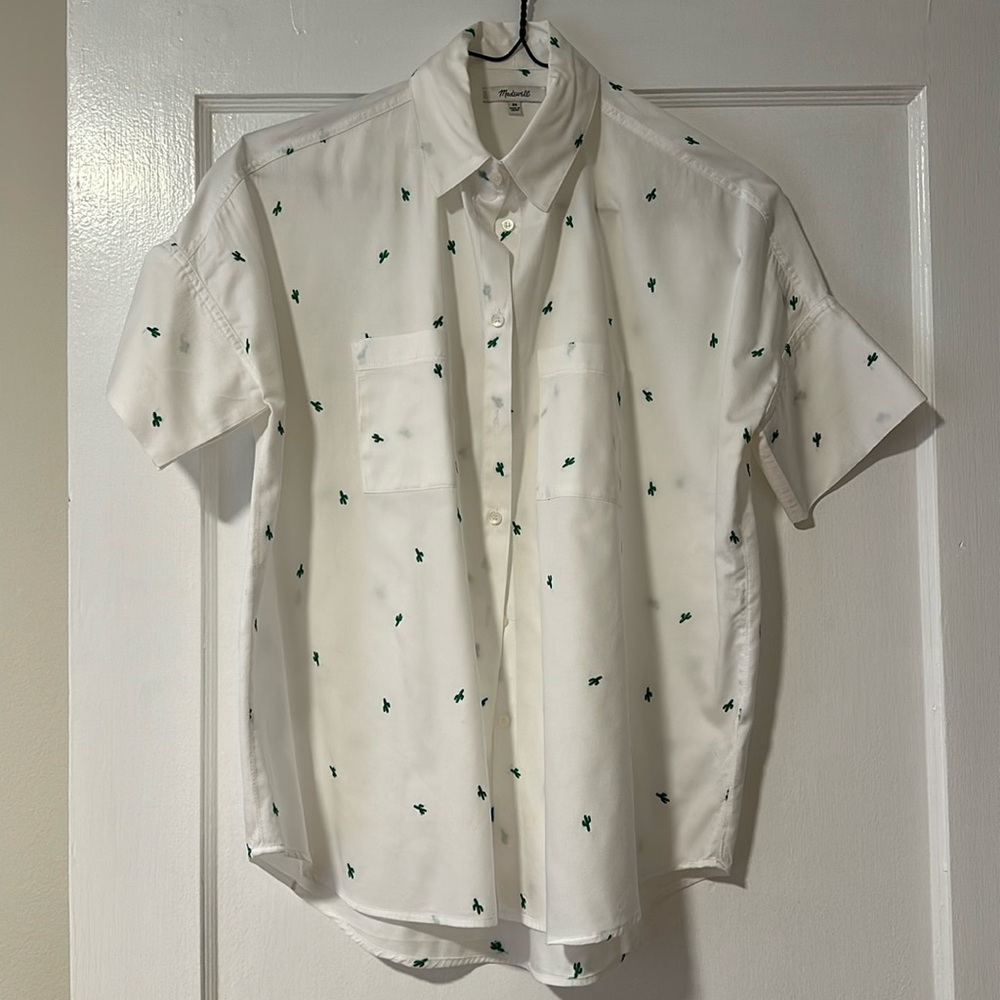 Madewell XS white button down shirt with baby cactus trees